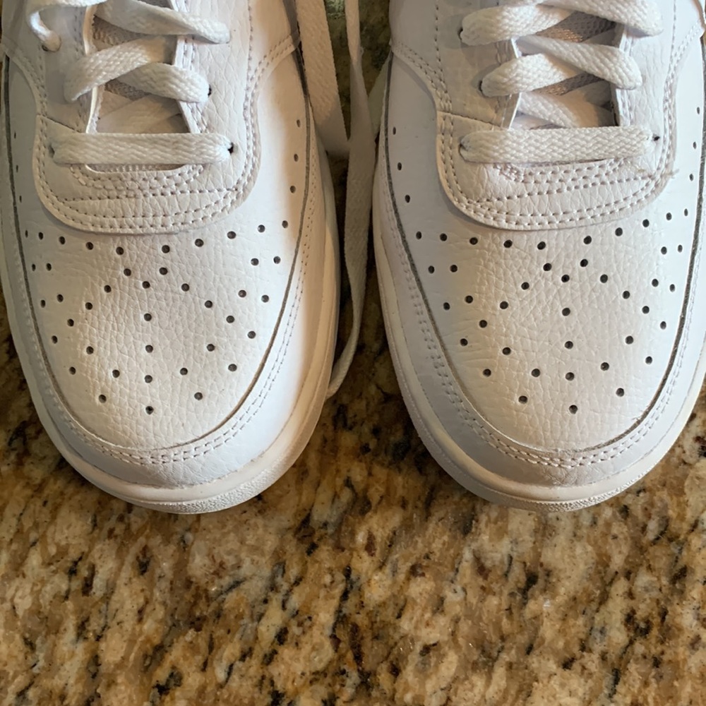 Brand new Nike court women - Picture 6 of 13